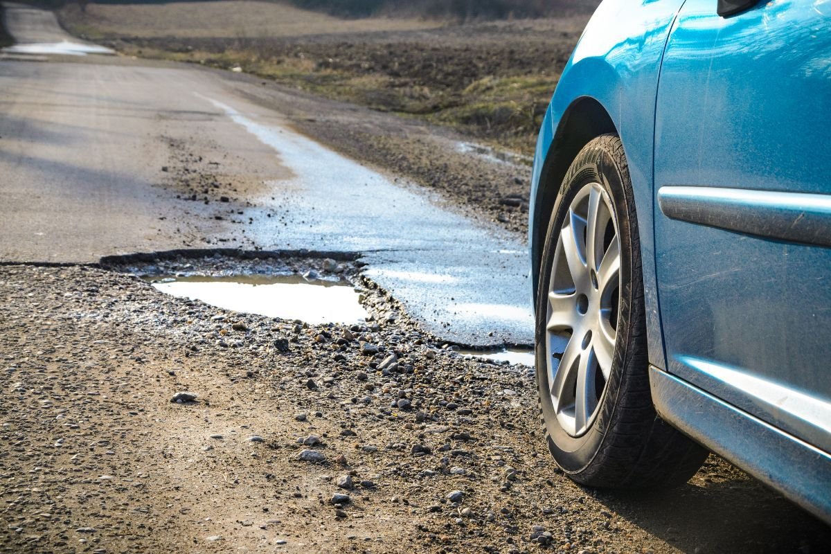 Car Accidents Caused by Defective Roadways